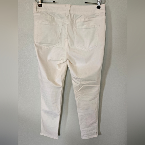 Wit & Wisdom White Skinnies Size 8 - Picture 2 of 5